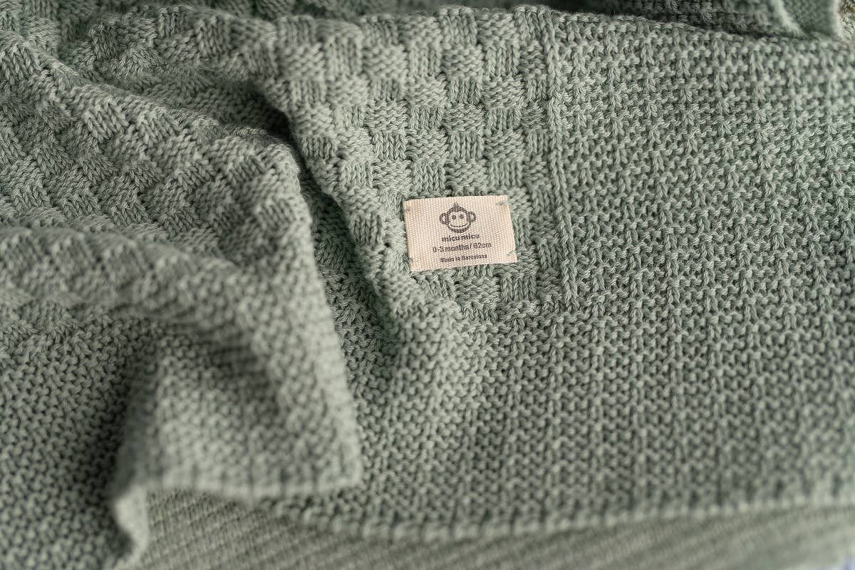 Olive knitted blanket