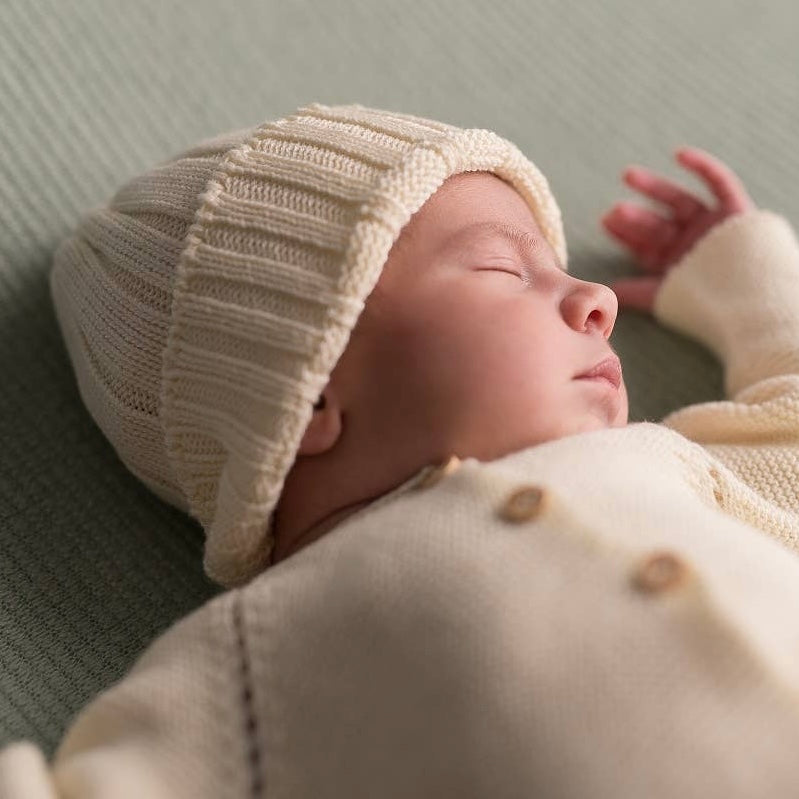 Ecru knitted hat