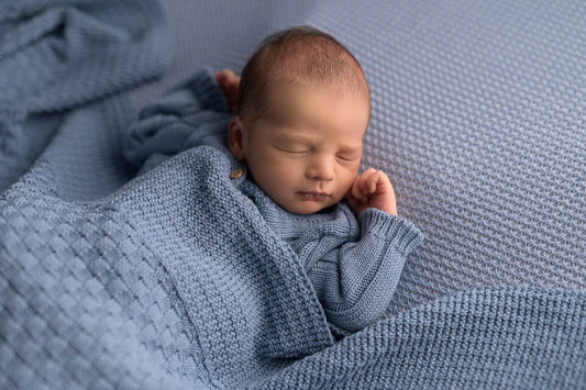 Denim blue knitted blanket