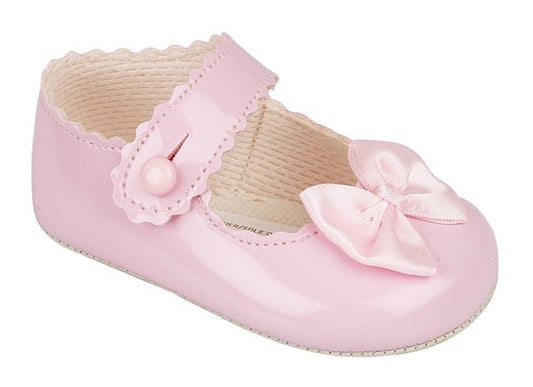 Pink patent bow pre-walker shoes